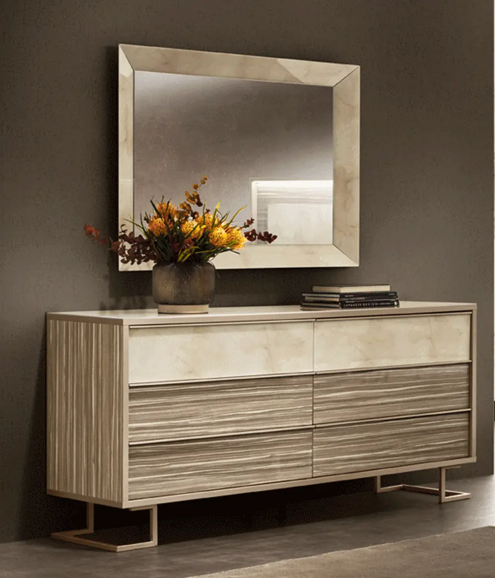 dressor with mirror